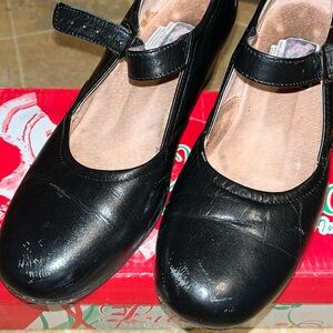 Folklorico dance shoes